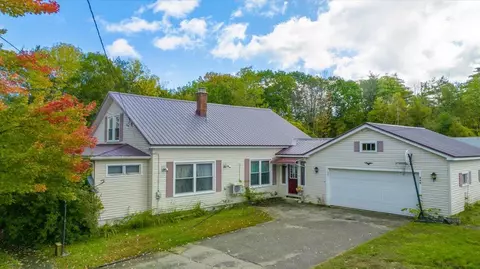 248 Broad St, Auburn, ME 04210