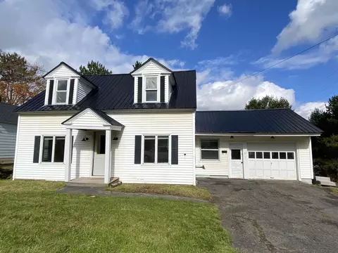 43 York St, Caribou, ME 04736