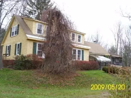 15 Jungle Ln, Litchfield, ME 04350