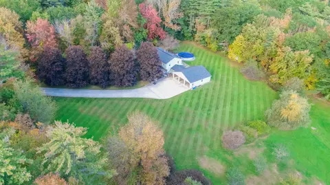 563 Fletcher Rd, Auburn, ME 04210