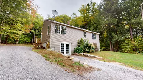 33 Hamlin Rd, Harrison, ME 04040