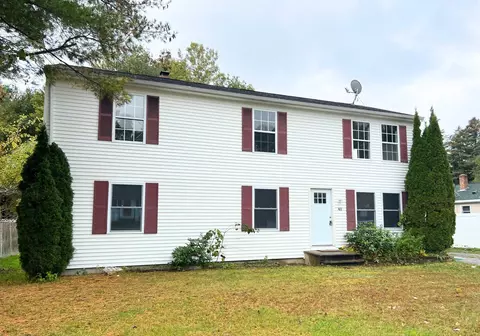 40 Gina St, Lewiston, ME 04240
