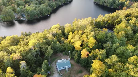 89 Boot Cove Ln, Winthrop, ME 04364
