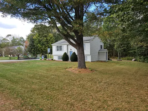253 Fletcher Rd, Auburn, ME 04210