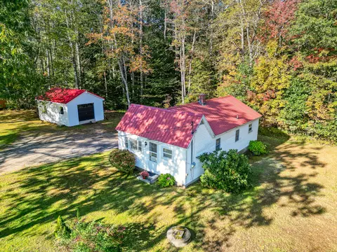 709 Marston Rd, Gardiner, ME 04345