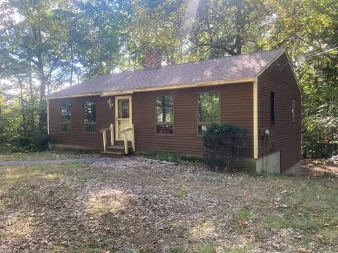 114 King Hill Rd, Naples, ME 04055