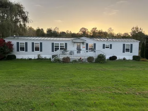 1177 Main St, Monmouth, ME 04259