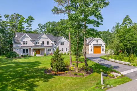 156 High Winds Dr, Yarmouth, ME 04096