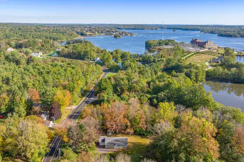 160 Birch Point Rd, Wiscasset, ME 04578