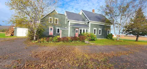 138 Dudley Rd, Castle Hill, ME 04757