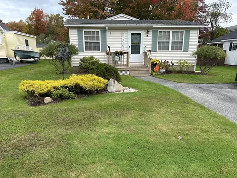 47 Rest View Ln, Wells, ME 04090