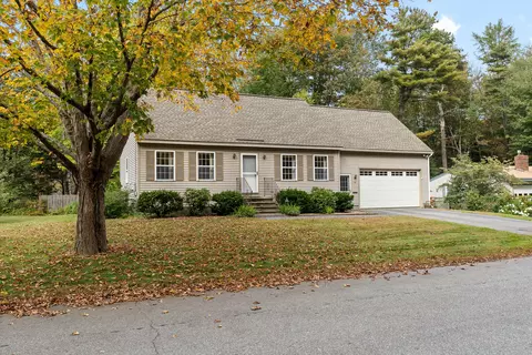 66 Hennessey Ave, Brunswick, ME 04011