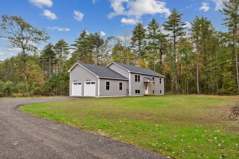 400 Manchester Rd, Standish, ME 04084