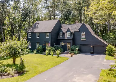 3 Kelli Ln, Windham, ME 04062