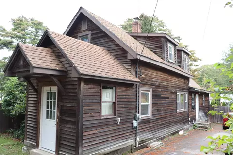 38 Carver Rd, Hampden, ME 04444