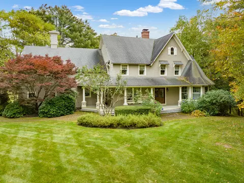11 Terison Dr, Falmouth, ME 04105