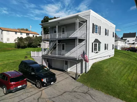 44 Foch St, Lewiston, ME 04240