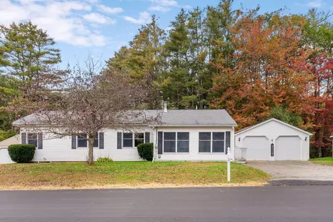 4 St Jerome St, Lewiston, ME 04240
