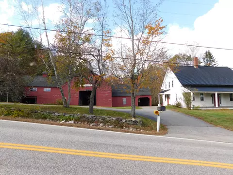 444 N Auburn Rd, Auburn, ME 04210
