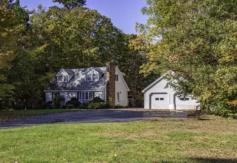 89 Copeland Hill Rd, Holden, ME 04429