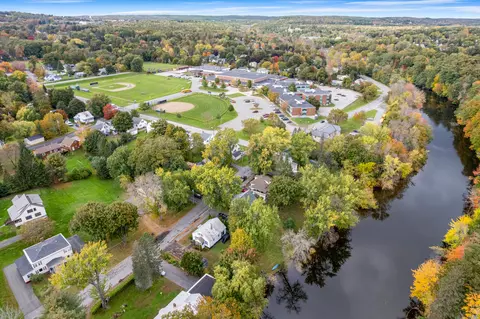 15 Messalonskee Ave, Waterville, ME 04901