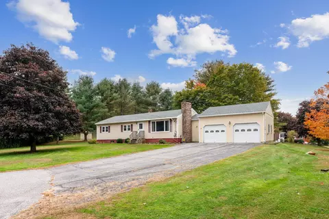 8 Russell St, Lisbon, ME 04252