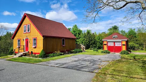 1172 Bar Harbor Rd, Trenton, ME 04605