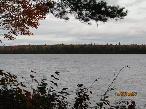 225 Coburn Dr, Lake View Plt, ME 04463