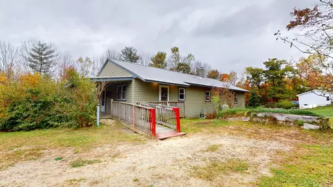 414 Woodman Hill Rd, Minot, ME 04258