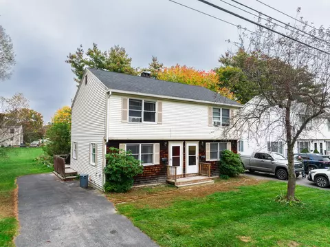 153 Hicks St, Portland, ME 04103