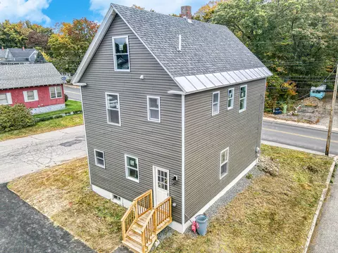 101 School St, Sanford, ME 04073