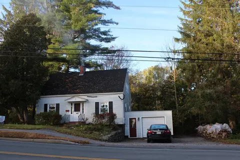 37 Bennoch Rd, Orono, ME 04473