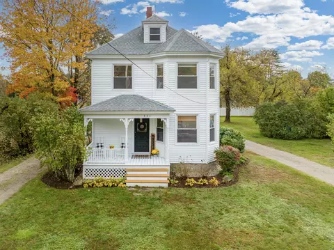 331 Main St, Cumberland, ME 04021