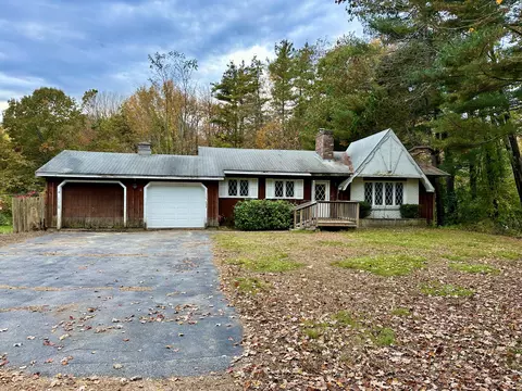 42 Two Rod Rd, Scarborough, ME 04074
