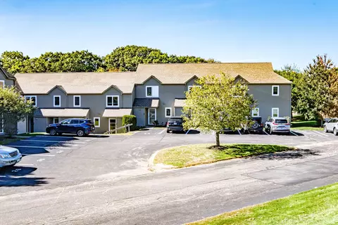 20 Back Cove Est #20, Portland, ME 04103