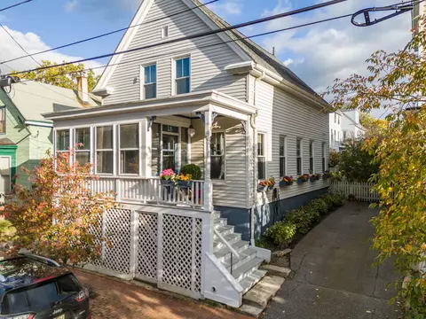 48 Montreal St, Portland, ME 04101