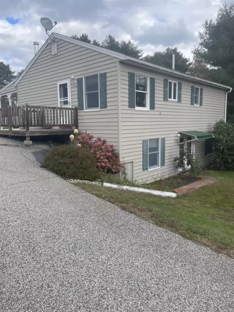 13 Partridge Ln, Gray, ME 04039