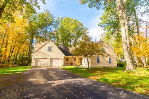 4 Winding Brook Ln, Saco, ME 04072