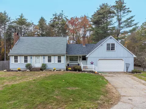 877 Deerwander Rd, Hollis, ME 04042
