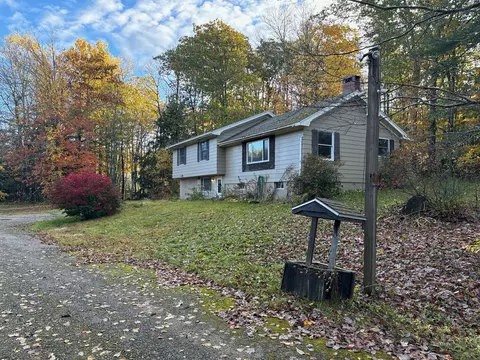3393 Heald Hwy, Union, ME 04862