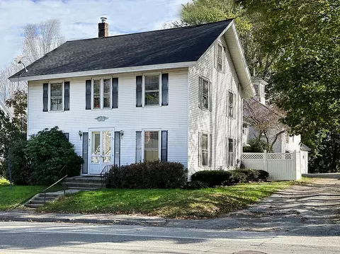 210 Brunswick Ave, Gardiner, ME 04345