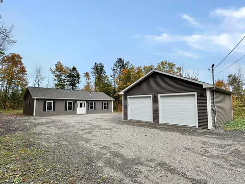 33 Hillcrest Ln, Dyer Brook, ME 04747