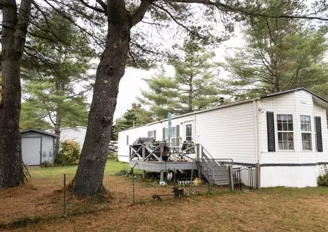 77 Red Sox Dr, Waterville, ME 04901