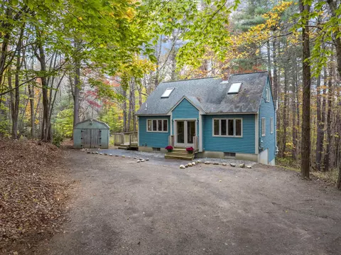 320 Windham Center Rd, Windham, ME 04062