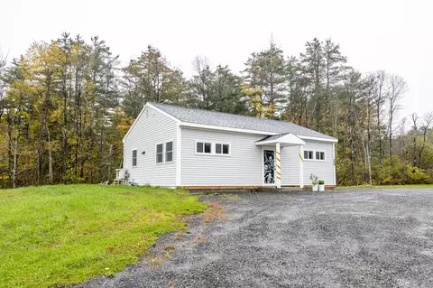 705 Cathance Rd, Topsham, ME 04086