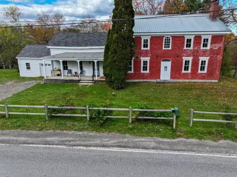 588 Kennebec Rd, Hampden, ME 04444