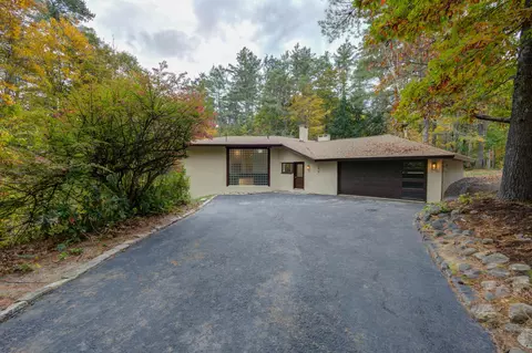 65 Park Rd, Windham, ME 04062