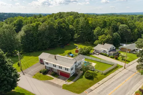 48 Stanley St, Lewiston, ME 04240