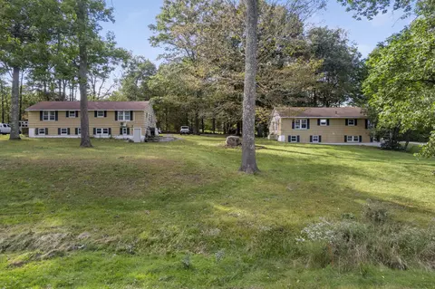 1 Dallas Dr, Windham, ME 04062