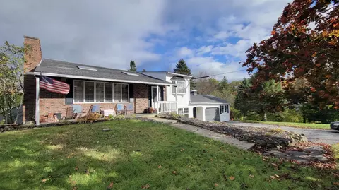 544 Middle Rd, Sabattus, ME 04280